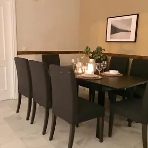 Apartment Large And Elegant In Puerto Banus With Pools And Paddle, Marbella